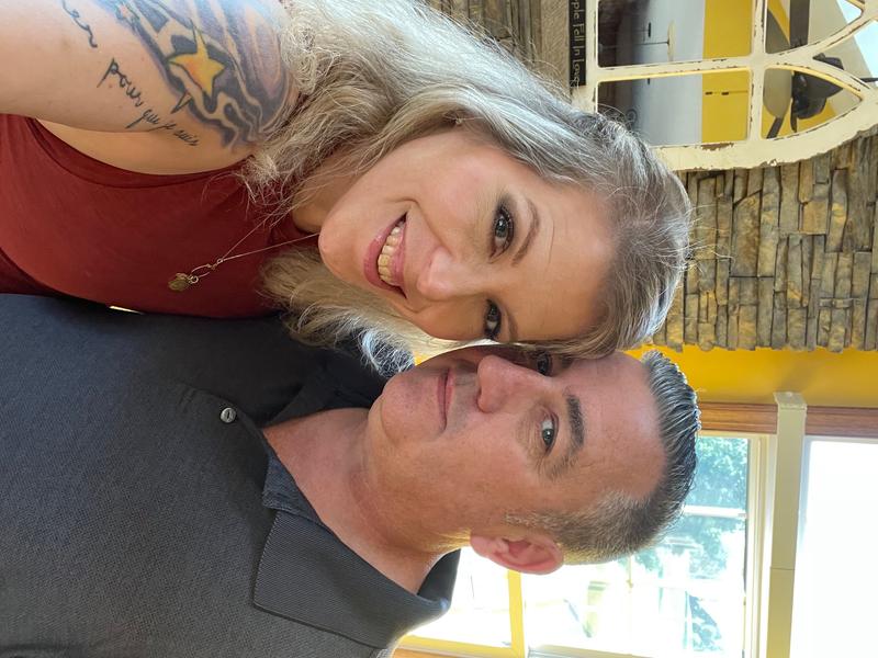 Beautiful under eyes without creasing