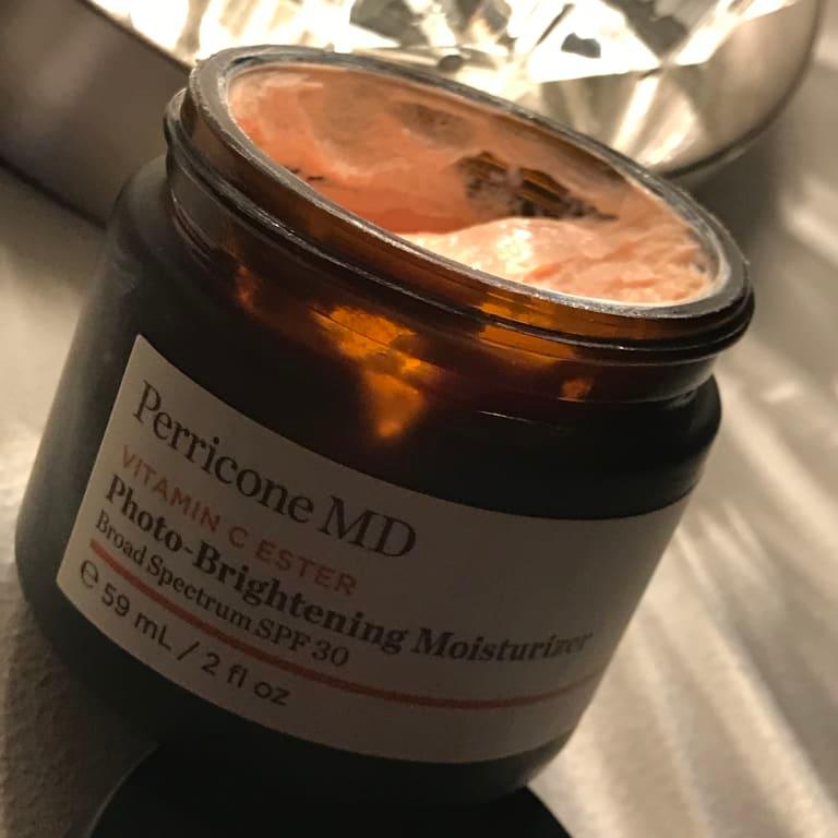 Fluffy, peach & mousse-like