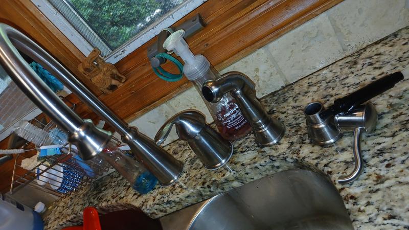 Polished Chrome Avalon GT26-4CBC 1-Handle Kitchen Faucet | Pfister