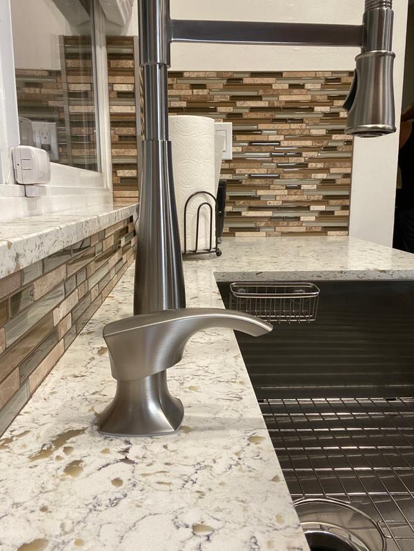 Spot Defense Stainless Steel Miri F-529-7MRGS 1-Handle Pull-Down