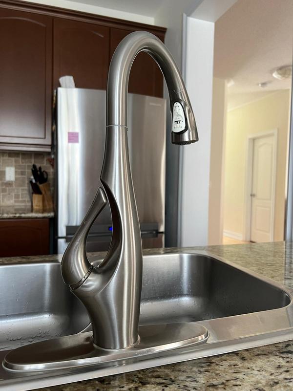 Polished Chrome Indira F-529-7NDC 1-Handle Pull-Down Kitchen