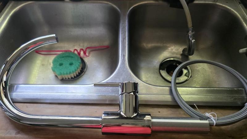Polished Chrome Brislin GT29-BI0C 1-Handle Kitchen Faucet