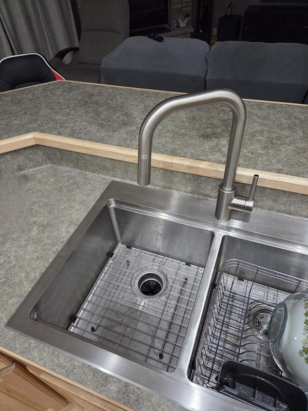 Polished Chrome Zanna F-529-7ZNRC 1-Handle Pull-Down Kitchen