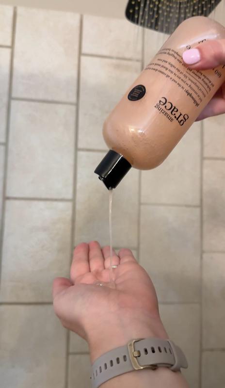 Customer photo for "Love this hydrating shower gel!"