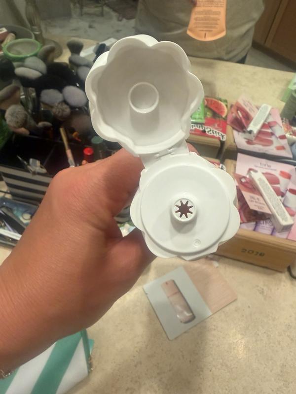 Customer carousel item 9.