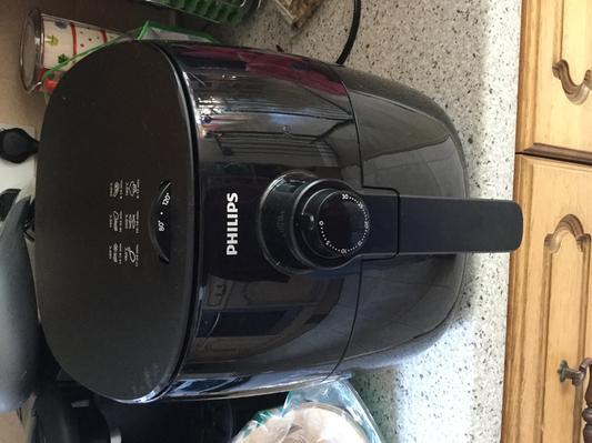 Cooking times on top. Temp gauge and timer.