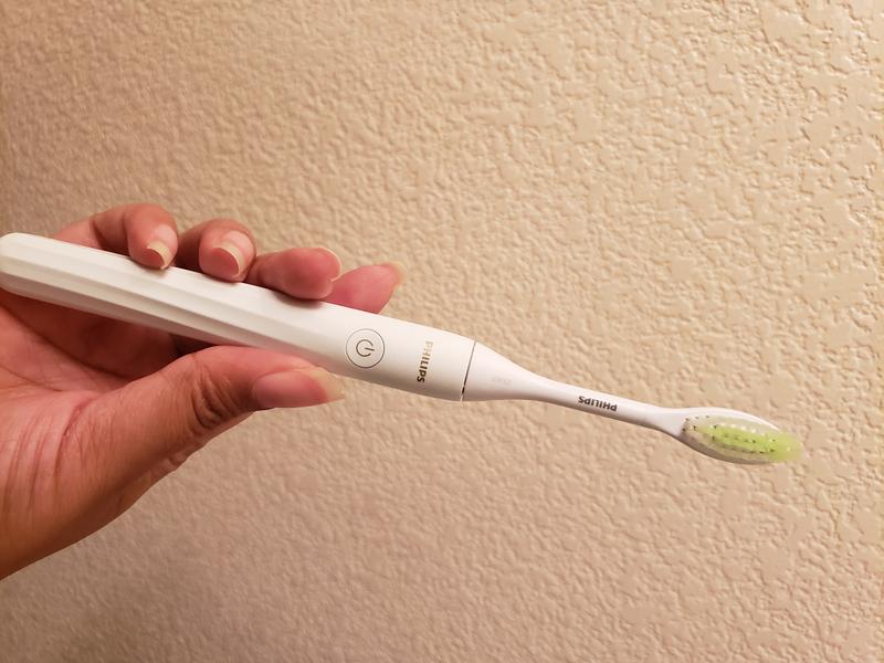 Travel-Ready Microvibration Toothbrushes : Philips One by Sonicare