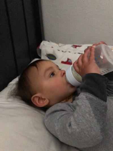 Loves that he can hold this all by himself