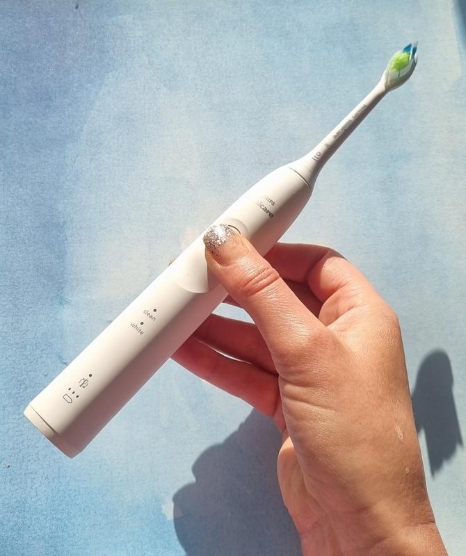 Compatible with any Sonicare handle