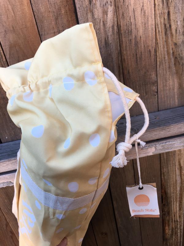 Difficult to keep closed