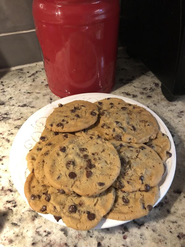 Someone please tell me homemade cookie dough lasts more than 4 days in the  fridge. 😞 : r/Baking
