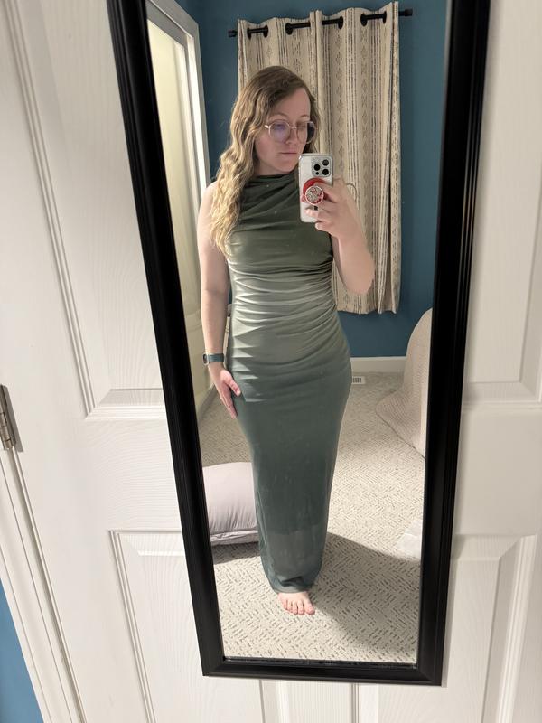 Customer photo for "Very flattering fit"
