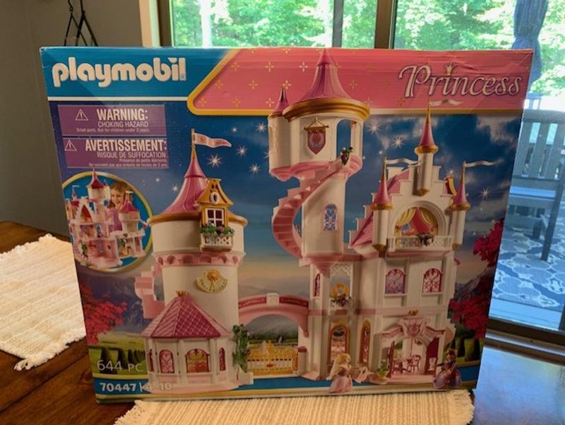 Playmobil Large Princess selling Castle and Funiture 70447