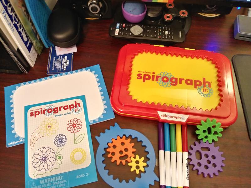 Spirograph jr, 興趣及遊戲, 玩具& 遊戲類- Carousell