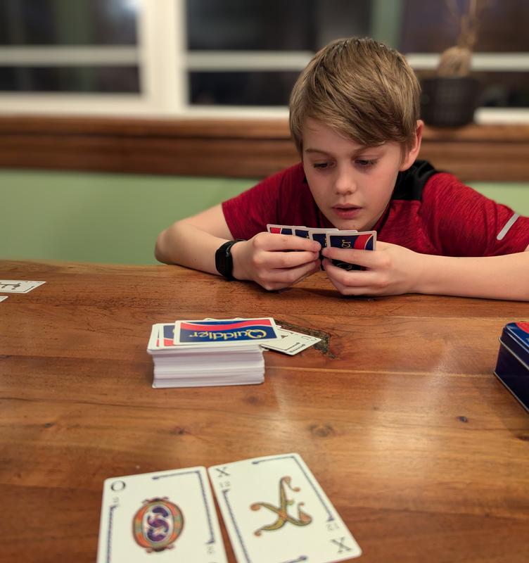 Quiddler Game Tin – PlayMonster