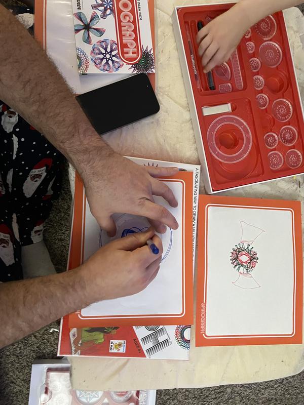 Retro Toy Review: Spirograph for a new generation - HodgePodgeDays