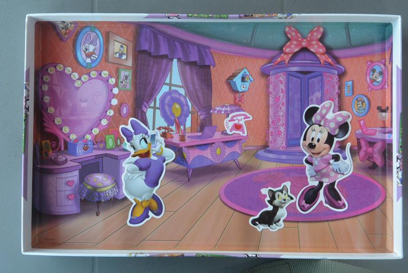 Colorforms® Disney Minnie Mouse Play Set – PlayMonster