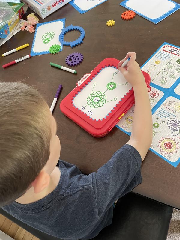 Spirograph Junior, Creativity In Motion For Young Artists! #kids #art  #drawing 