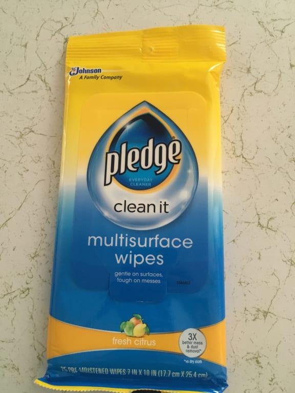 Pledge Multi-Surface Cleaner Wet Wipes, Cloth, 7 x 10, Fresh Citrus, White,  25 Wipes