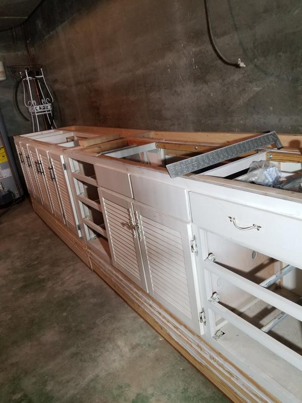 Workbench showing to reinforcement with liquid nails and screw.