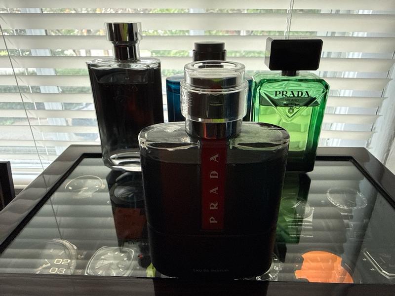 Luna Rossa Carbon Eau de Parfum | Prada Beauty Official Site