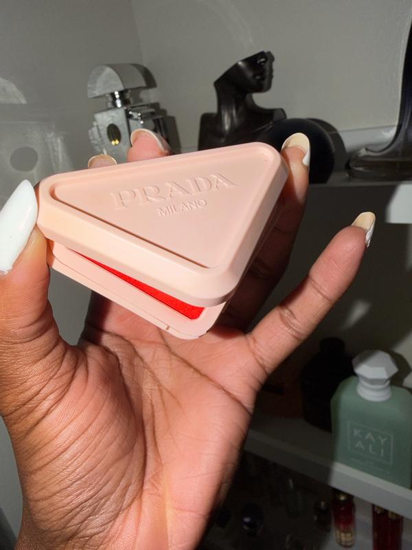 Customer photo for "Beautiful Blur and Pop of Color"