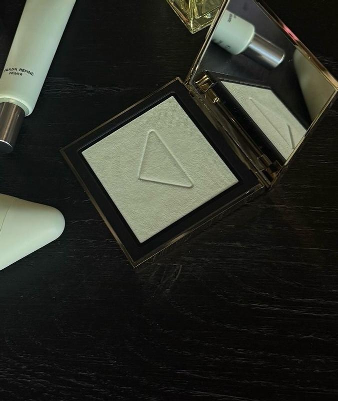 限定⭐︎PRADA RESET 00 & BEAUTY TOOLS 01 限定⭐︎PRADA RESET 00 & BEAUTY TOOLS 01 限定⭐︎PRADA RESET 00