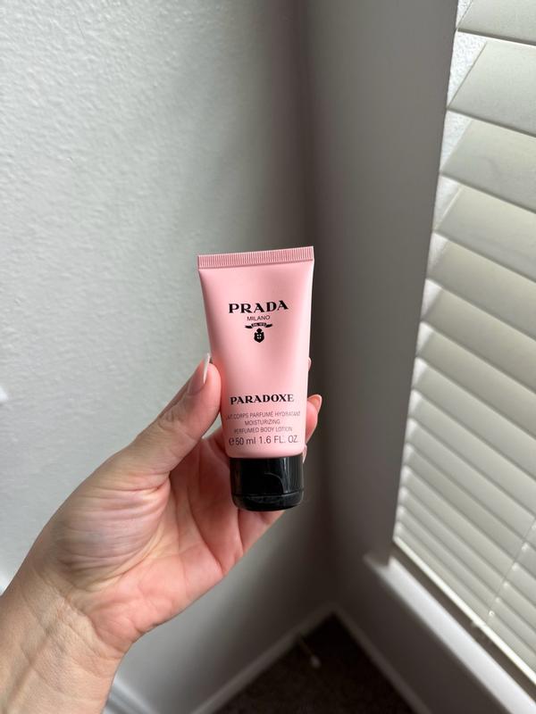 Customer photo for "The perfect statement scent! I love it"