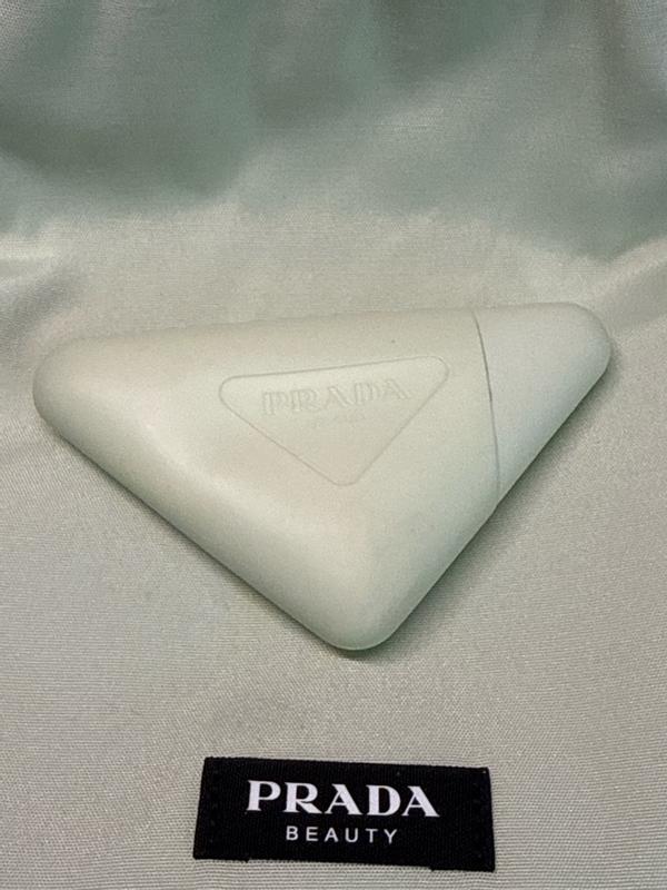 Customer carousel item 1.