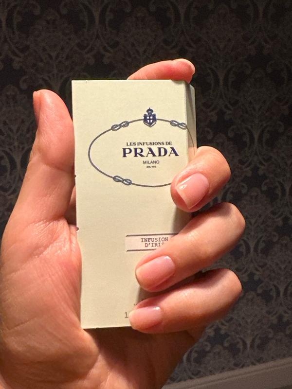 Les Infusion d'Iris Home Scented Candle | Prada Beauty