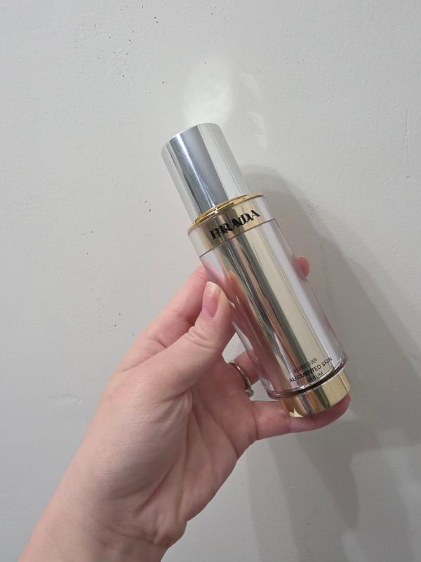 Shop Prada Skincare Face Serum | Prada Beauty Official Site
