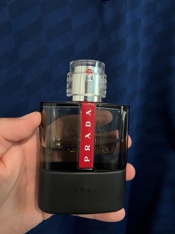 Amazon.com : Prada Luna Rossa Carbon Eau De Toilette Spray