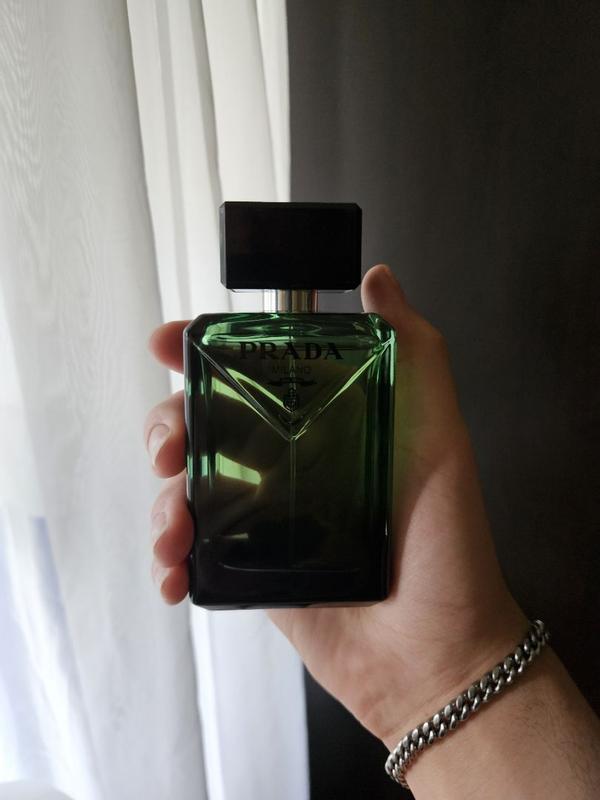 Customer photo for "Easy to wear versatile fresh fragrance"