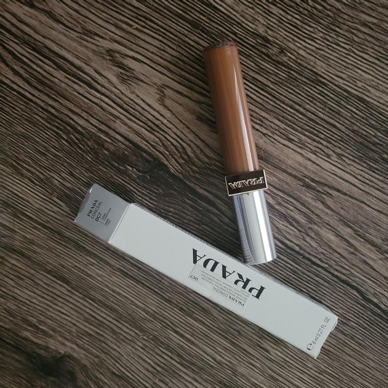 Customer carousel item 3.