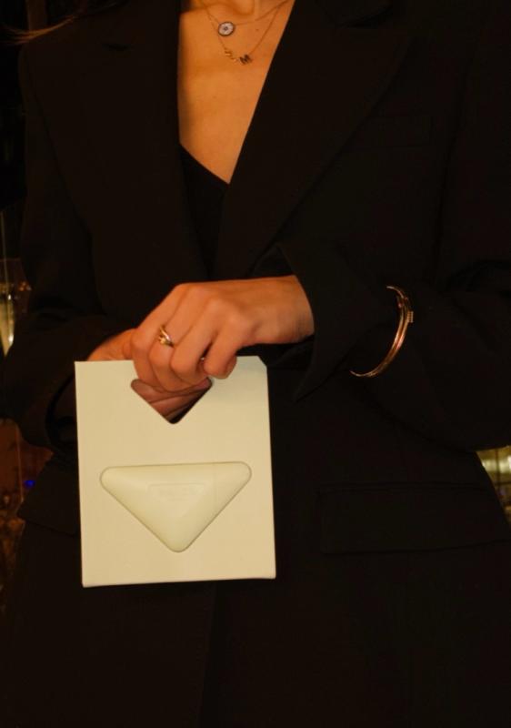 Customer carousel item 8.