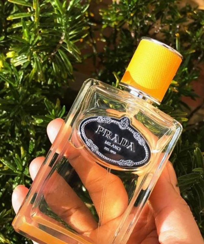 【0065】PRADA Infusion de Mandarine 100ml Amazon.com: [PRADA] Infusion Prada Mandarin Eau De Parfum_100ml