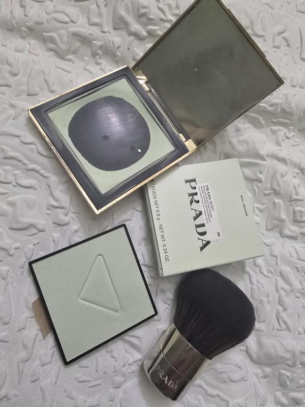 Shop Prada Reset Rebalancing Setting Powder | Prada Beauty