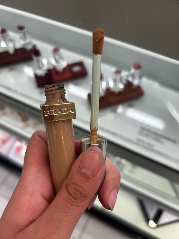 Customer carousel item 9.