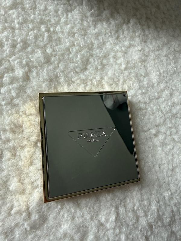 Customer carousel item 4.