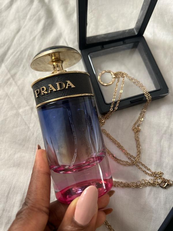 Customer photo for "A Strong Perfume"