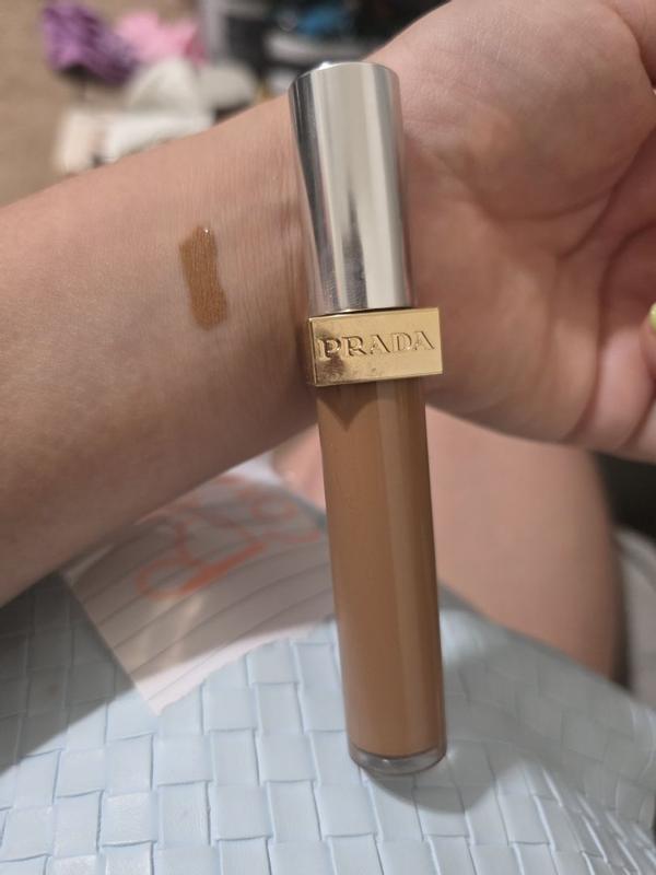 Customer carousel item 1.