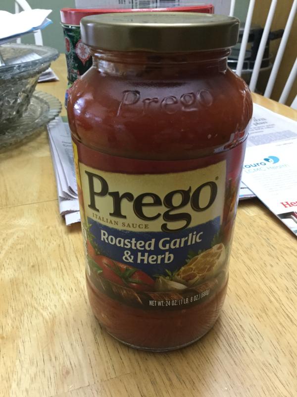 Prego Pasta Sauce, Italian Tomato Sauce with Roasted Garlic & Herbs, 24 oz  Jar