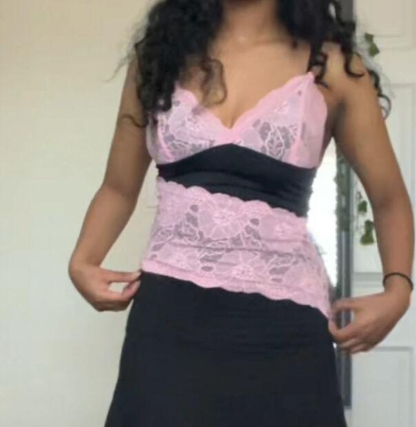 Customer photo for "Style is cute however the"