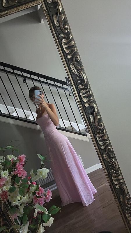 Customer photo for "Very pretty dress and pretty"