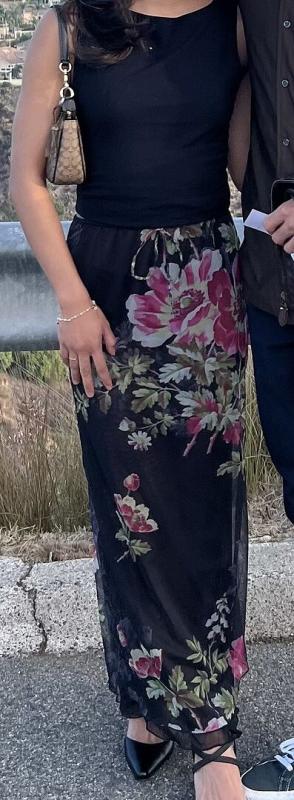 Customer photo for "Super soft, great basic!"