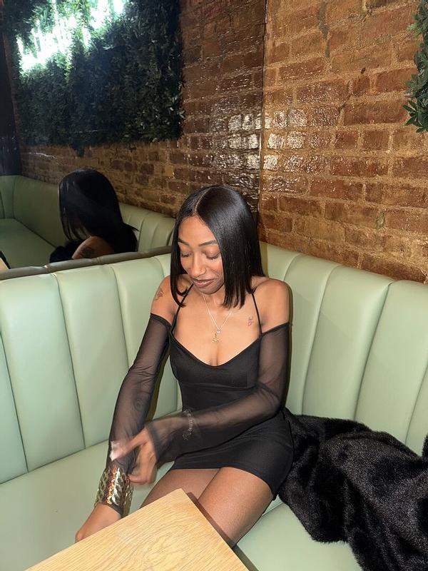 Review Thumbnail Image 0 382606171