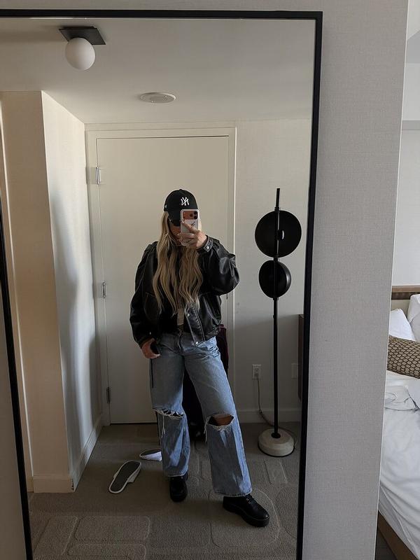 Review Thumbnail Image 0 382638252