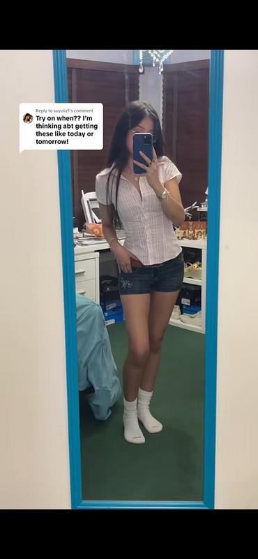 Customer photo for "I love the shirt but"