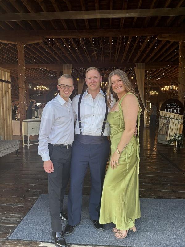 Review Thumbnail Image 1 350946572