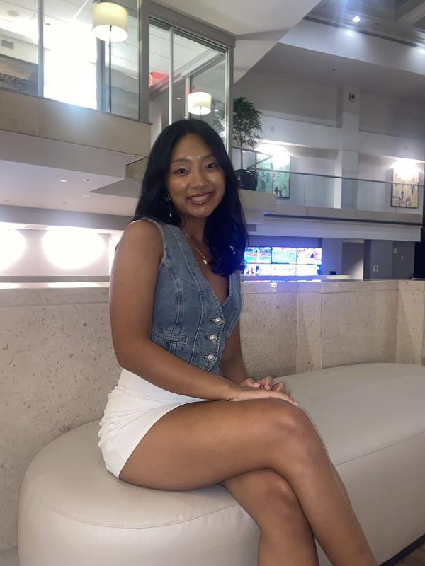 Customer photo for "SUCH a cute top to"